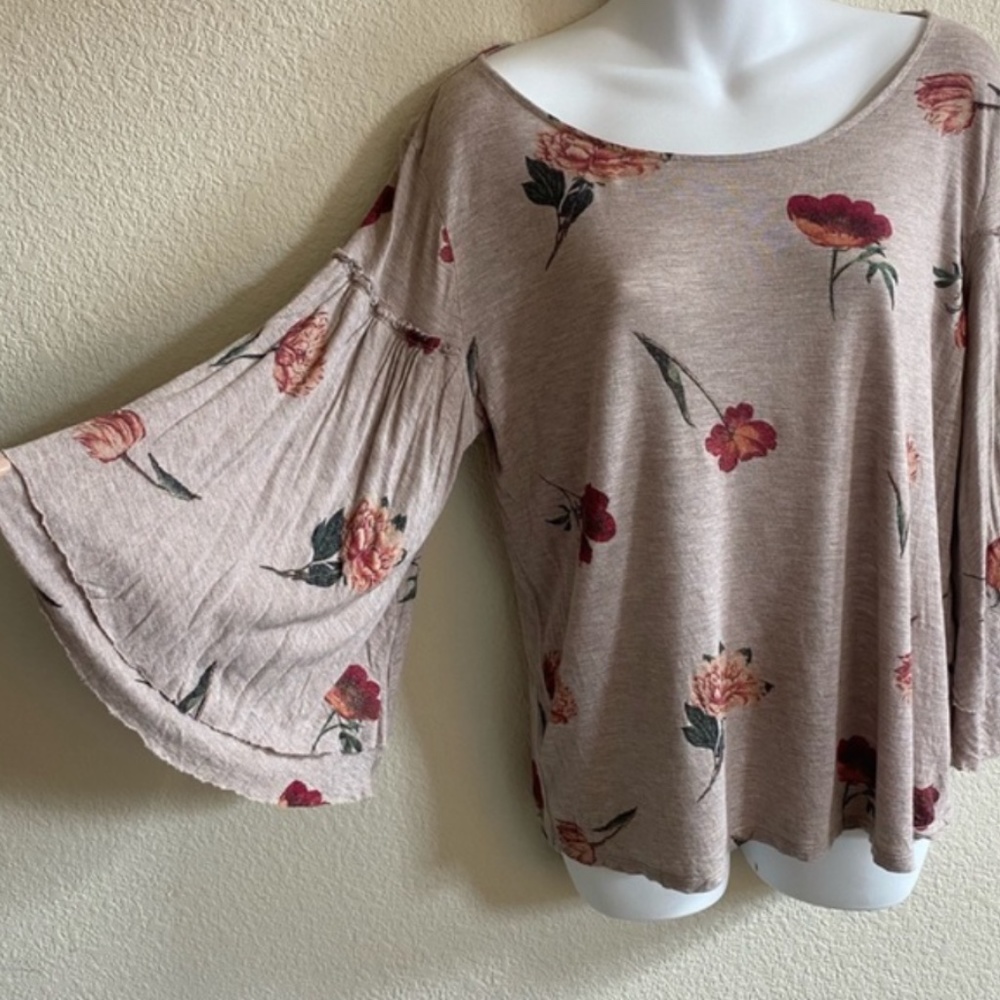 Lucky Brand Tan Red Floral Bell Sleeve Shirt